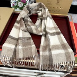 2024FW スカーフ BURBERRY バーバリー 素材感を引き出せるアイテム