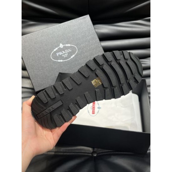 PRADA プラダ スタイルアップ見えなシンプル 2024SS メンズ用 スニーカー PRADA プラダ スタイルアップ見えなシンプル 2024SS メンズ用 スニーカー