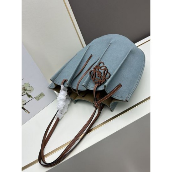 2025SS トートバッグ LOEWE ロエベ 最新の注目ファッション 2025SS トートバッグ LOEWE ロエベ 最新の注目ファッション