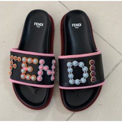 年末年始限定、出血大セール 品質保証 セール商品 FENDI フェンデイ お買得 レディース スリッパ 
