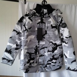 年末年始限定、出血大セール 品質保証 セール商品 CANADA GOOSE カナダグース メンズ ダウンジャケット 