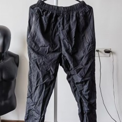 年末年始限定、出血大セール 品質保証 セール商品 Stone Island カジュアルパンツ