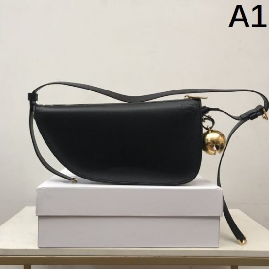 長時間持続可能 2024SS ショルダーバッグ BURBERRY バーバリー