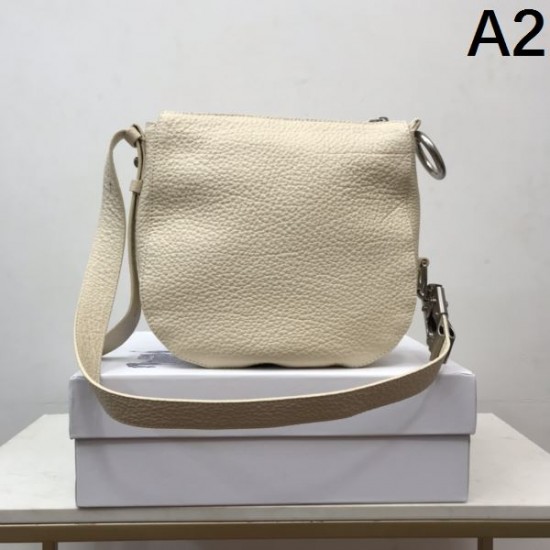 トレンド感抜群 2024SS ショルダーバッグ BURBERRY バーバリー トレンド感抜群 2024SS ショルダーバッグ BURBERRY バーバリー