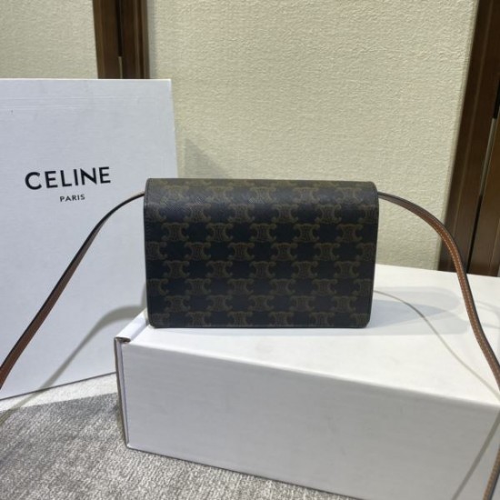 カジュアルめなコーデ 2024SS ショルダーバッグ CELINE セリーヌ カジュアルめなコーデ 2024SS ショルダーバッグ CELINE セリーヌ
