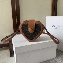 人気の高さがうかがえ 2024SS ショルダーバッグ CELINE セリーヌ