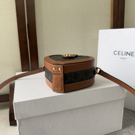 人気の高さがうかがえ 2024SS ショルダーバッグ CELINE セリーヌ 人気の高さがうかがえ 2024SS ショルダーバッグ CELINE セリーヌ