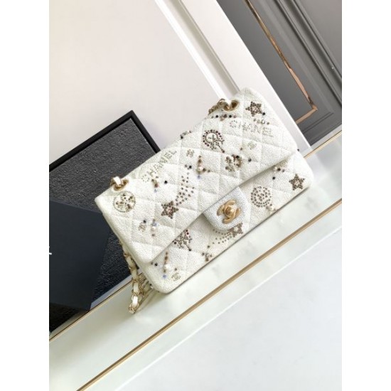 とても取り入れやすい 2024SS ショルダーバッグ CHANEL シャネル とても取り入れやすい 2024SS ショルダーバッグ CHANEL シャネル