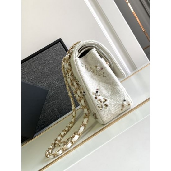 とても取り入れやすい 2024SS ショルダーバッグ CHANEL シャネル とても取り入れやすい 2024SS ショルダーバッグ CHANEL シャネル