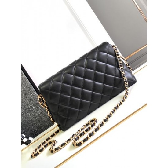 ファッションの流行り 2024SS ショルダーバッグ CHANEL シャネル ファッションの流行り 2024SS ショルダーバッグ CHANEL シャネル