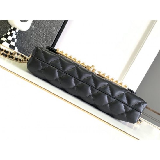 ファッションの流行り 2024SS ショルダーバッグ CHANEL シャネル ファッションの流行り 2024SS ショルダーバッグ CHANEL シャネル