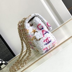 クールな印象に見せる 2024SS ショルダーバッグ CHANEL シャネル