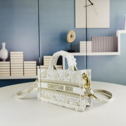 贈るべきのプレゼント 2024SS トートバッグ DIOR ディオール