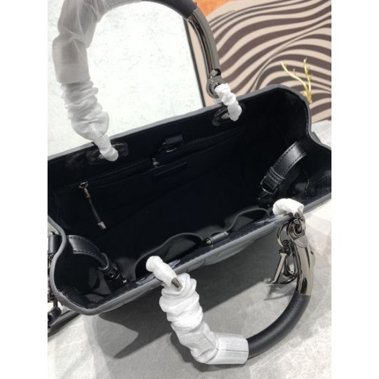 マストアイテム新入荷 2024SS トートバッグ DIOR ディオール