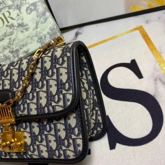 最短1週間 日本未発売 2024SS ショルダーバッグ DIOR ディオール 最短1週間 日本未発売 2024SS ショルダーバッグ DIOR ディオール
