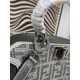 贈るべきのプレゼント 2024SS トートバッグ FENDI フェンデイ 贈るべきのプレゼント 2024SS トートバッグ FENDI フェンデイ