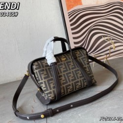 期待値も高いアイテム 2024SS トートバッグ FENDI フェンデイ