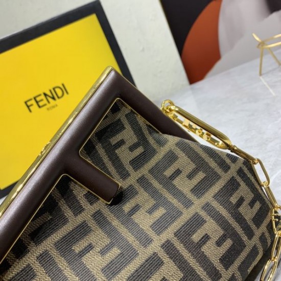最新作期間限定セール 2024SS ショルダーバッグ FENDI フェンデイ 最新作期間限定セール 2024SS ショルダーバッグ FENDI フェンデイ