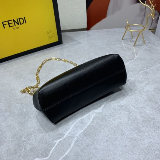 レトロな雰囲気が漂う 2024SS ショルダーバッグ FENDI フェンデイ レトロな雰囲気が漂う 2024SS ショルダーバッグ FENDI フェンデイ