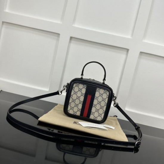 雑誌にも掲載アイテム 2024SS トートバッグ GUCCI グッチ 雑誌にも掲載アイテム 2024SS トートバッグ GUCCI グッチ