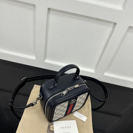 雑誌にも掲載アイテム 2024SS トートバッグ GUCCI グッチ 雑誌にも掲載アイテム 2024SS トートバッグ GUCCI グッチ