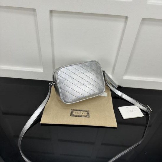 毎年大人気のアイテム 2024SS ショルダーバッグ GUCCI グッチ 毎年大人気のアイテム 2024SS ショルダーバッグ GUCCI グッチ