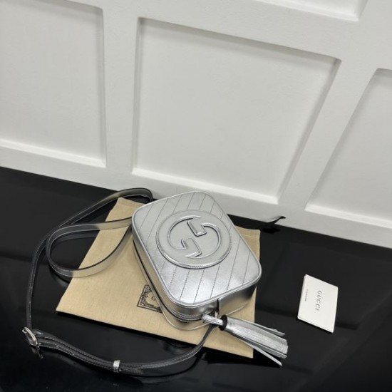 毎年大人気のアイテム 2024SS ショルダーバッグ GUCCI グッチ 毎年大人気のアイテム 2024SS ショルダーバッグ GUCCI グッチ