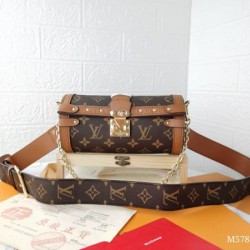 ブームは再熱中 2024SS ショルダーバッグ LOUIS VUITTON ルイヴィトン