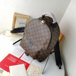 色にも流行り 2024SS バックパック LOUIS VUITTON ルイヴィトン 