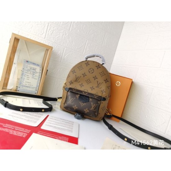 魅力的な新作 2024SS バックパック LOUIS VUITTON ルイヴィトン 魅力的な新作 2024SS バックパック LOUIS VUITTON ルイヴィトン