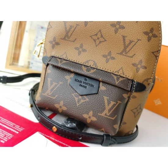 魅力的な新作 2024SS バックパック LOUIS VUITTON ルイヴィトン 魅力的な新作 2024SS バックパック LOUIS VUITTON ルイヴィトン