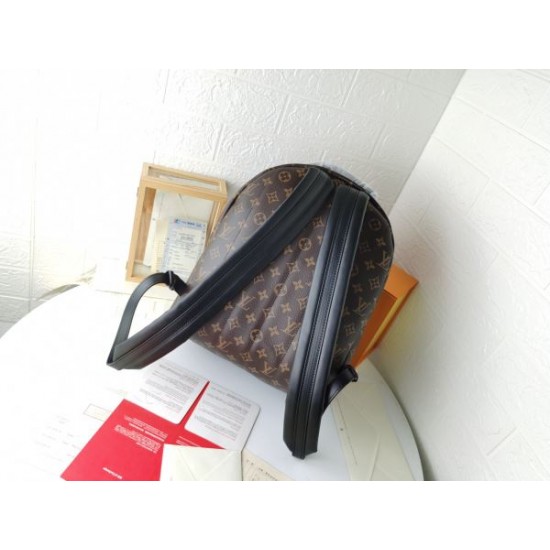 話題が沸騰中 2024SS バックパック LOUIS VUITTON ルイヴィトン 話題が沸騰中 2024SS バックパック LOUIS VUITTON ルイヴィトン