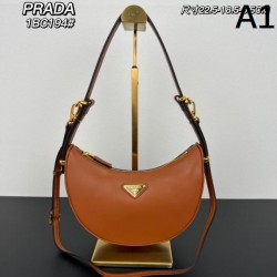 大活躍間違いなしの新着 2024SS トートバッグ PRADA プラダ