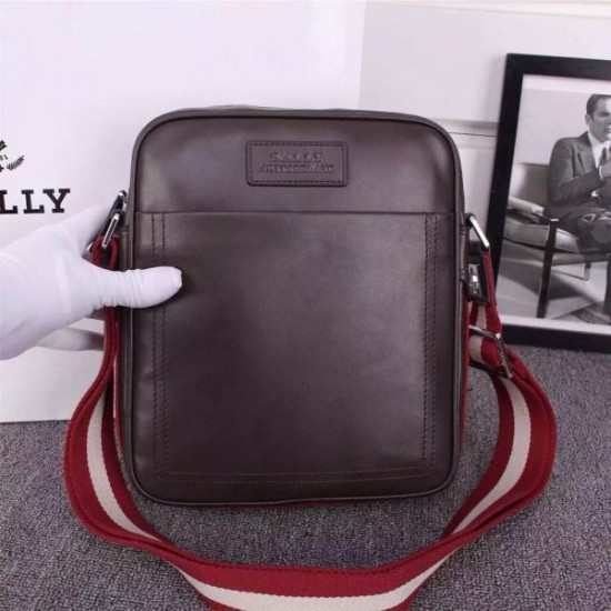2024SS デイリー使いに最適 BALLY バリー ショルダーバッグ 2024SS デイリー使いに最適 BALLY バリー ショルダーバッグ