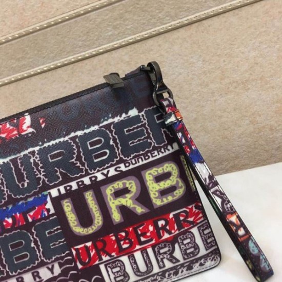 2024SS 人気が続行限定アイテム BURBERRY バーバリー クラッチバッグ 2024SS 人気が続行限定アイテム BURBERRY バーバリー クラッチバッグ