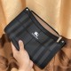 2024SS 引き続き人気のアイテム BURBERRY バーバリー クラッチバッグ