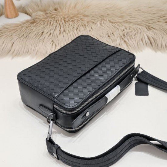 2024SS 目が離せない BOTTEGA VENETA ボッテガヴェネタ ショルダーバッグ 2024SS 目が離せない BOTTEGA VENETA ボッテガヴェネタ ショルダーバッグ