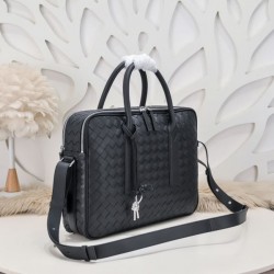 2024SS 今季人気 BOTTEGA VENETA ボッテガヴェネタ ブリーフケース