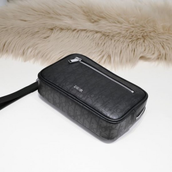 2024SS 今や定番アイテム好評品 DIOR ディオール クラッチバッグ 2024SS 今や定番アイテム好評品 DIOR ディオール クラッチバッグ