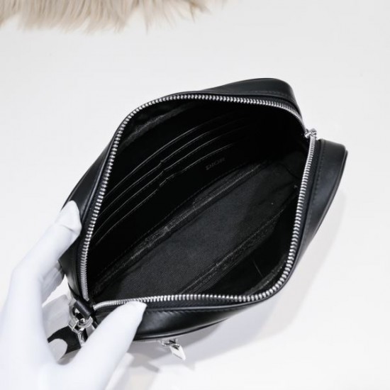 2024SS 今や定番アイテム好評品 DIOR ディオール クラッチバッグ 2024SS 今や定番アイテム好評品 DIOR ディオール クラッチバッグ