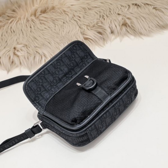 2024SS 超レアな入手困難品 DIOR ディオール ショルダーバッグ 2024SS 超レアな入手困難品 DIOR ディオール ショルダーバッグ