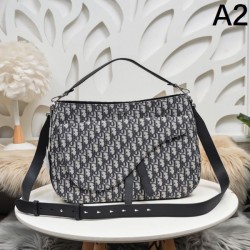 2024SS 奇跡のセール特価！ DIOR ディオール ショルダーバッグ