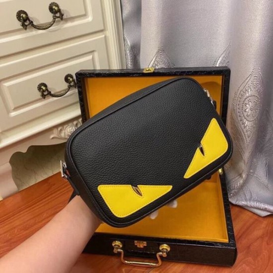 2024SS 人気爆だんな売れ筋! FENDI フェンデイ ショルダーバッグ 2024SS 人気爆だんな売れ筋! FENDI フェンデイ ショルダーバッグ