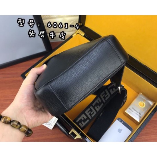 2024SS これさえ押さえればOK! FENDI フェンデイ チェストバッグ 2024SS これさえ押さえればOK! FENDI フェンデイ チェストバッグ
