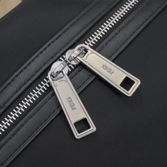 2024SS 毎年大人気のアイテム FENDI フェンデイ バックパック 2024SS 毎年大人気のアイテム FENDI フェンデイ バックパック