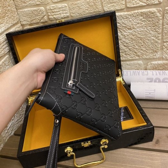 2024SS 今季爆発的な人気定番商品 GUCCI グッチ クラッチバッグ 2024SS 今季爆発的な人気定番商品 GUCCI グッチ クラッチバッグ