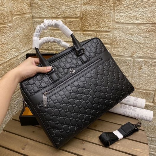 2024SS 洗練された魅力が光る GUCCI グッチ ブリーフケース 2024SS 洗練された魅力が光る GUCCI グッチ ブリーフケース