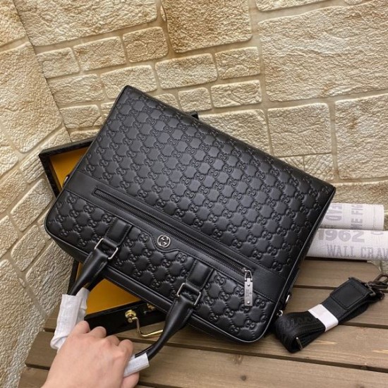 2024SS 洗練された魅力が光る GUCCI グッチ ブリーフケース 2024SS 洗練された魅力が光る GUCCI グッチ ブリーフケース