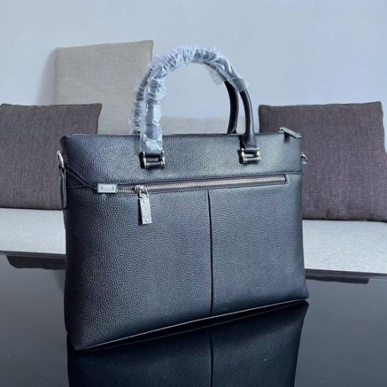 2024SS 大人っぽく見せてくれ GUCCI グッチ ブリーフケース 2024SS 大人っぽく見せてくれ GUCCI グッチ ブリーフケース