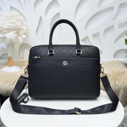 2024SS とても取り入れやすい GUCCI グッチ ブリーフケース